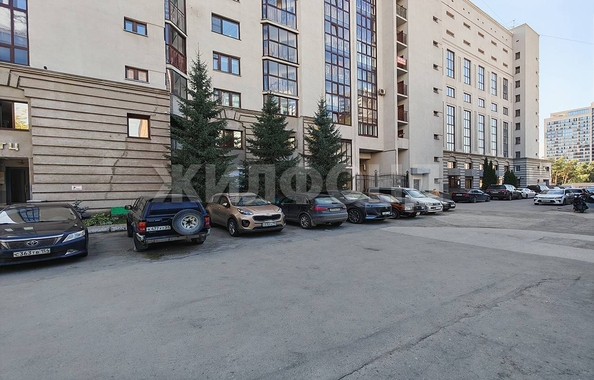 
  Продается 3-комн. квартира 98 м². Фото 39.