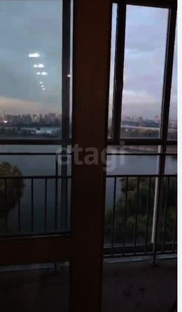 
  Продается 2-комн. квартира 70 м², в ЖК Радужный каскад, б/с 19. Фото 3.