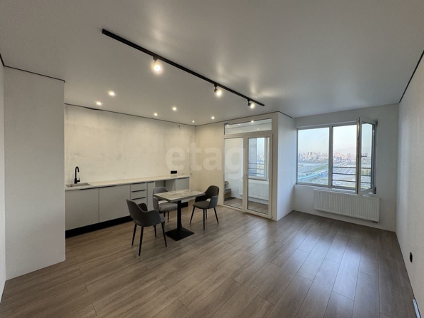 
  Продается студия 36.8 м², в ЖК Панорама, дом 7. Фото 3.