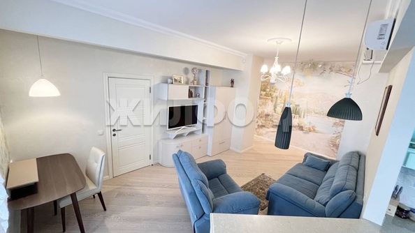 
  Продается 3-комн. квартира 77 м². Фото 1.