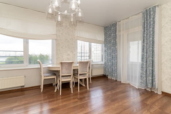 
  Продается 3-комн. квартира 78 м², в ЖК Панорама, дом 6. Фото 3.