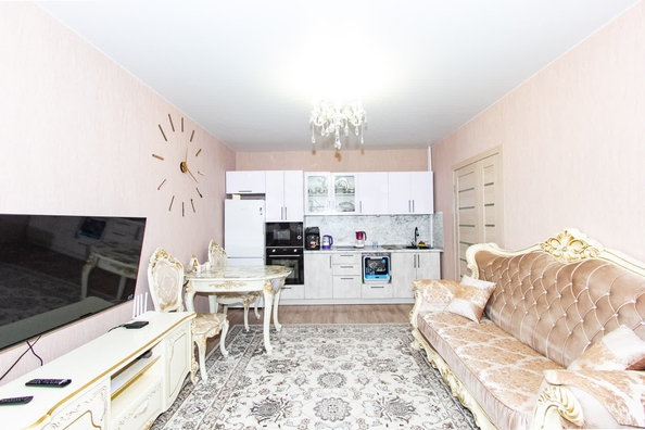 
  Продается 1-комн. квартира 37 м², в ЖК Чистая Слобода, дом 71. Фото 2.