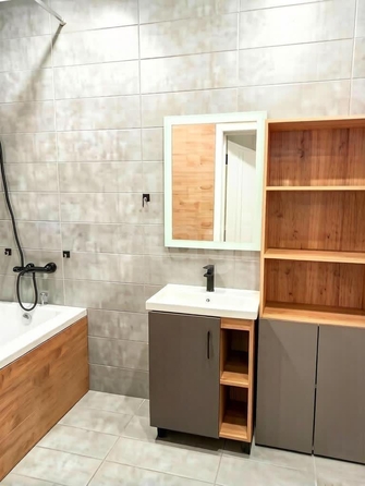 
  Продается 3-комн. квартира 76 м², в ЖК Солнечные часы, 3 очередь, дом 5. Фото 11.