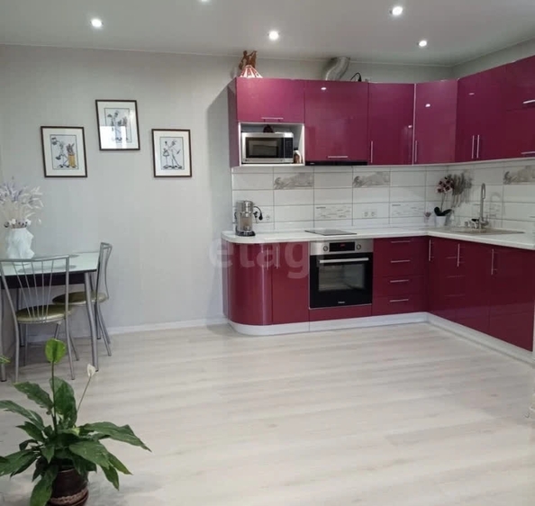 
  Продается 2-комн. квартира 57.4 м². Фото 1.