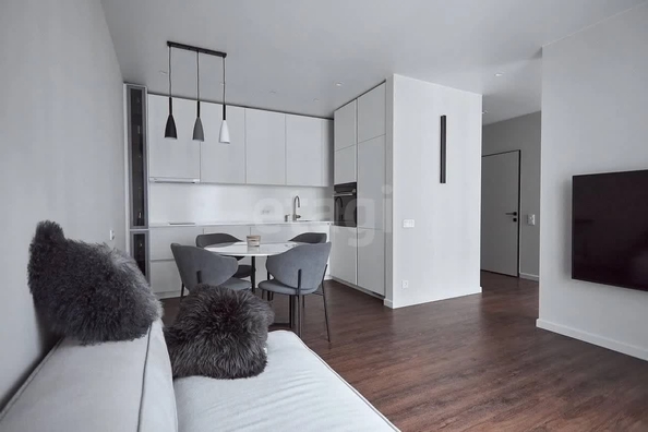 
  Продается 2-комн. квартира 55 м², в ЖК На Декабристов, дом 2. Фото 1.