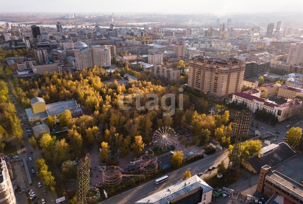 
  Продается 3-комн. квартира 131.8 м². Фото 2.