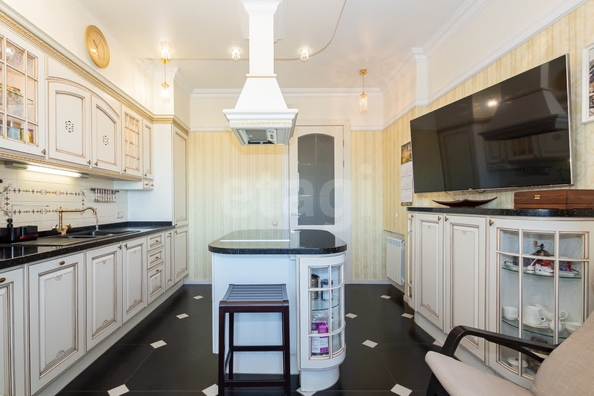 
  Продается 4-комн. квартира 180 м². Фото 24.