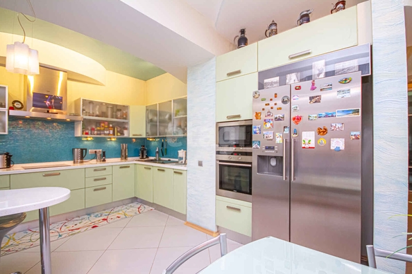 
  Продается 3-комн. квартира 132.5 м². Фото 17.