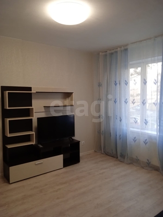 
  Продается 2-комн. квартира 39 м², в ЖК Ред Фокс, дом 1. Фото 2.