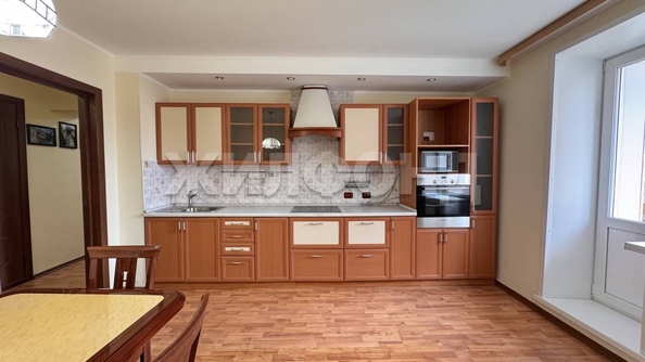 
  Продается 2-комн. квартира 70.3 м². Фото 1.