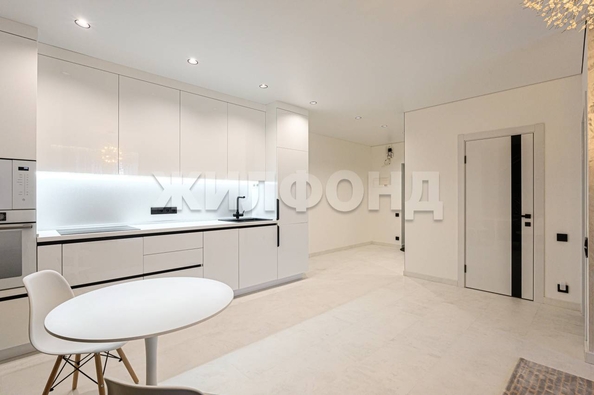 
  Продается 2-комн. квартира 54 м², в ЖК Classic House (Классик Хаус). Фото 8.