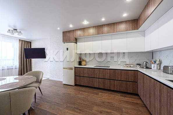 
  Продается 3-комн. квартира 65.9 м², в ЖК Чкалов, дом 2. Фото 2.