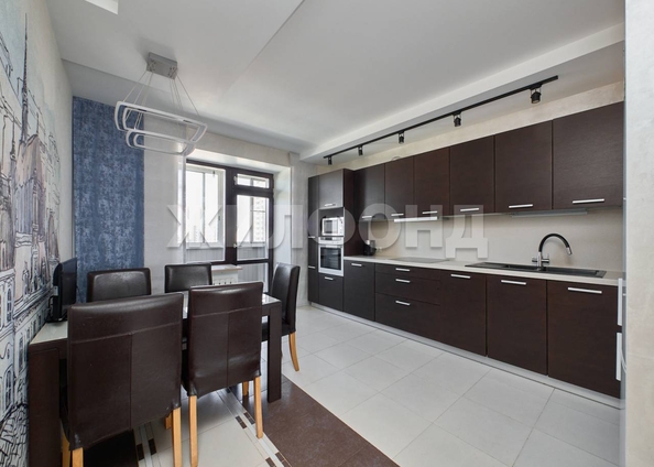 
  Продается 3-комн. квартира 118.4 м². Фото 1.