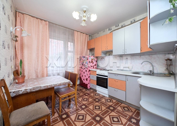 
  Продается 4-комн. квартира 77.8 м². Фото 1.