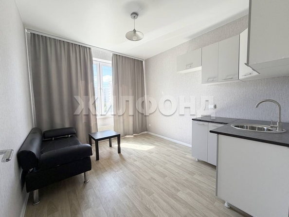 
  Продается 1-комн. квартира 32.3 м², в ЖК Тайгинский парк, дом 1. Фото 6.