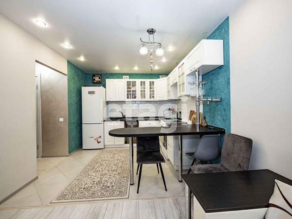 
  Продается 3-комн. квартира 54 м², в ЖК Солнечные часы, дом 2. Фото 10.