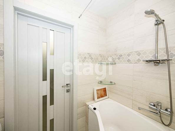 
  Продается 3-комн. квартира 54 м², в ЖК Солнечные часы, дом 2. Фото 16.
