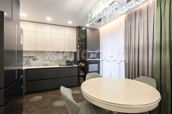
  Продается 4-комн. квартира 117 м², в ЖК Онега, дом 6. Фото 3.