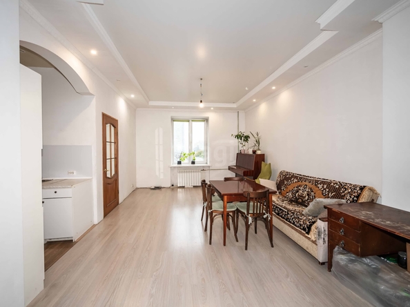 
  Продается 4-комн. квартира 88.9 м². Фото 1.