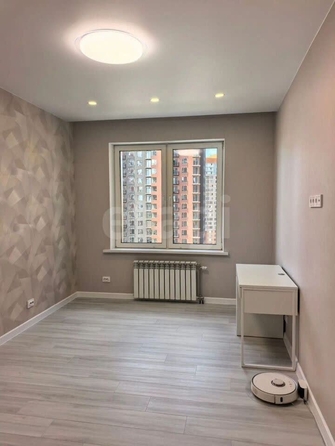 
  Продается 2-комн. квартира 46 м², в ЖК Марсель-2, дом 2 секция 1,2. Фото 3.