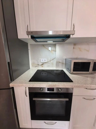 
  Продается 2-комн. квартира 46 м², в ЖК Марсель-2, дом 2 секция 1,2. Фото 8.