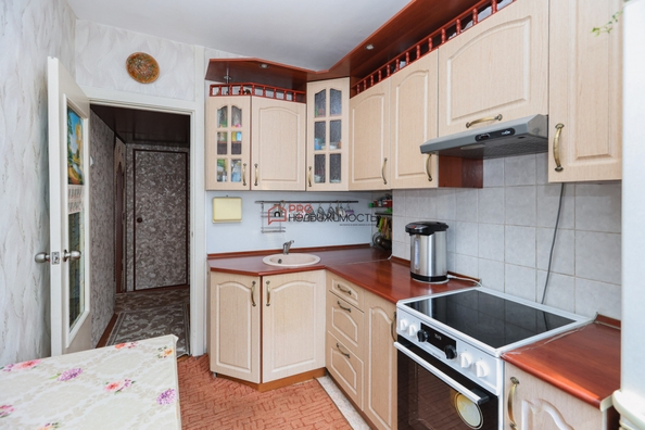 
  Продается 4-комн. квартира 70 м². Фото 1.
