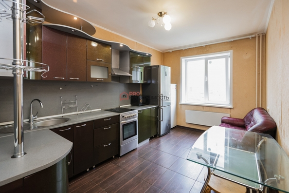
  Продается 2-комн. квартира 75.8 м². Фото 1.