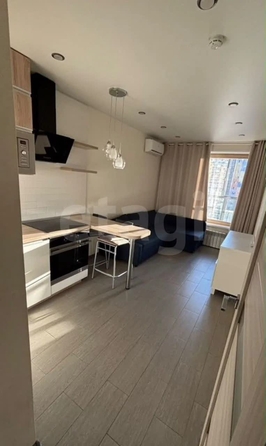 
  Продается 2-комн. квартира 40 м², в ЖК Ясный берег, дом 7. Фото 2.