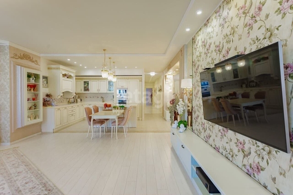 
  Продается 4-комн. квартира 175.3 м². Фото 9.