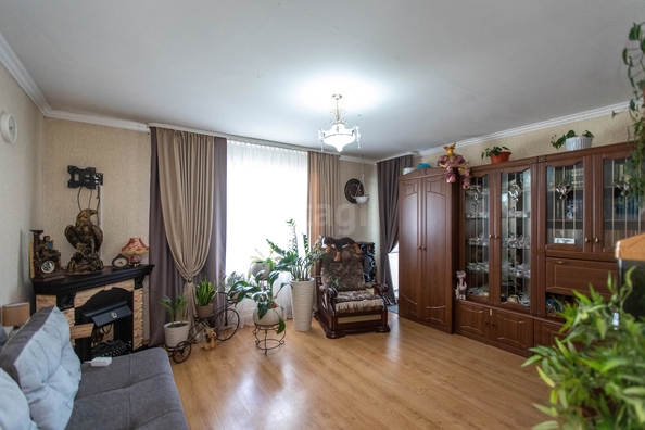 
  Продается 3-комн. квартира 96.4 м². Фото 1.