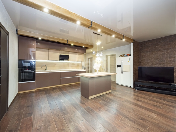 
  Продается 3-комн. квартира 100.9 м². Фото 1.