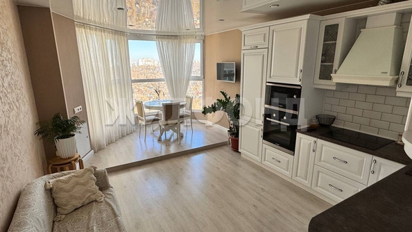 
  Продается 2-комн. квартира 70 м². Фото 4.