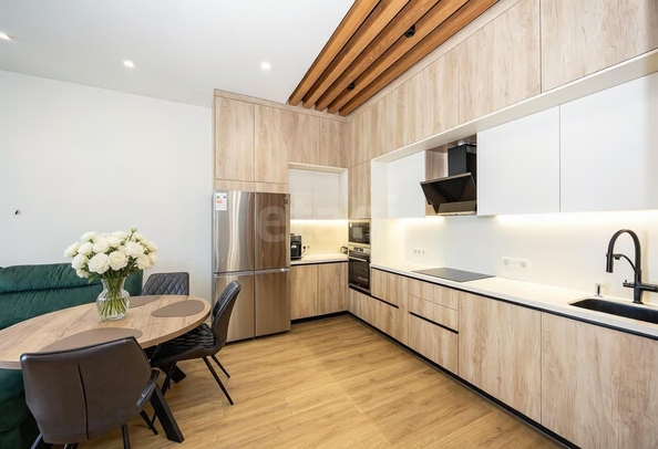 
  Продается 3-комн. квартира 70 м², в ЖК Академия, дом 1. Фото 2.