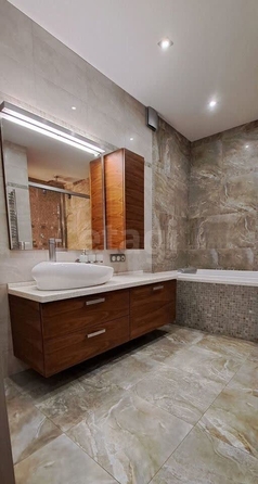 
  Продается 3-комн. квартира 122.5 м². Фото 1.