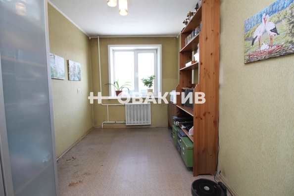 
   Продам 4-комнатную, 70.3 м², Чапаева ул, 5

. Фото 12.