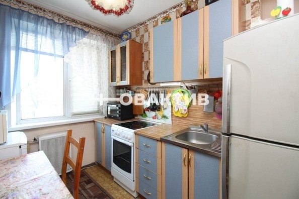 
   Продам 4-комнатную, 70.3 м², Чапаева ул, 5

. Фото 15.