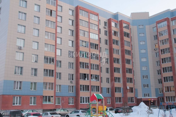 
   Продам 1-комнатную, 40.2 м², Краснообск, 113

. Фото 2.