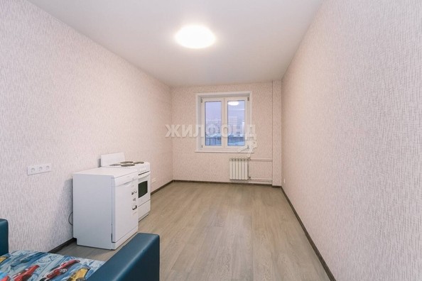 
   Продам 1-комнатную, 47.8 м², Николая Сотникова ул, 5

. Фото 2.