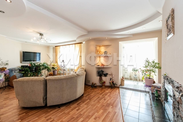 
  Продается 3-комн. квартира, 167 м², Краснообск, д. 219
. Фото 4.