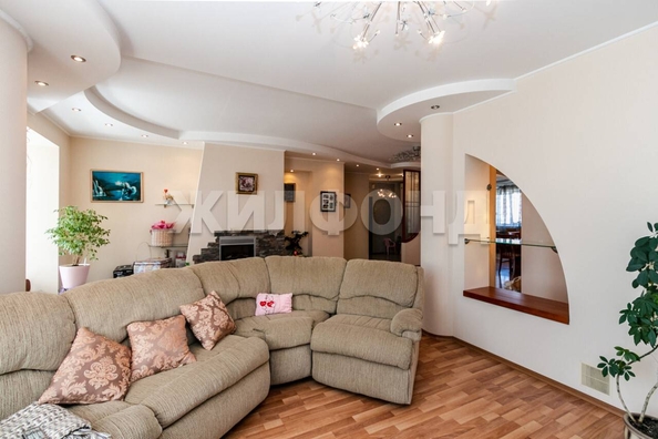 
   Продам 4-комнатную, 167 м², Краснообск, 219

. Фото 5.