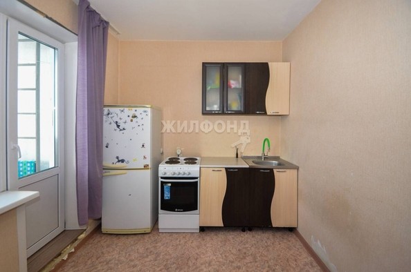 
   Продам 1-комнатную, 32.5 м², Петухова ул, 168

. Фото 5.