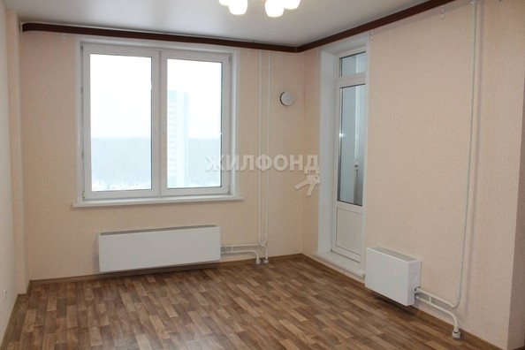 
   Продам 1-комнатную, 38.2 м², Дмитрия Шмонина ул, 10/1

. Фото 1.