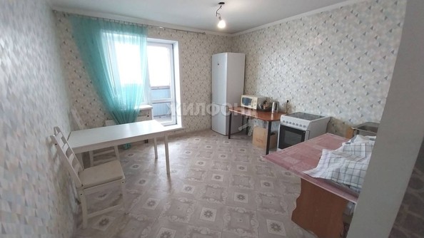 
   Продам 2-комнатную, 64.1 м², Волховская ул, 37

. Фото 1.