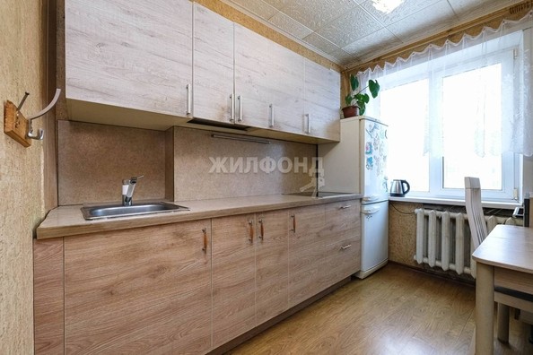
   Продам 2-комнатную, 42.8 м², Кропоткина ул, 134

. Фото 16.