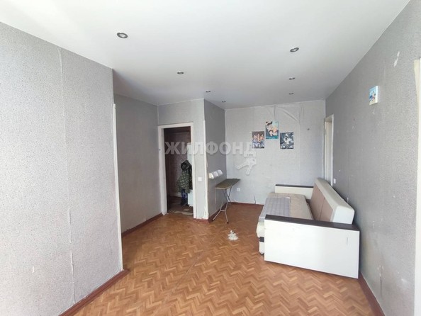 
   Продам 2-комнатную, 40.8 м², Серафимовича ул, 1/1

. Фото 3.