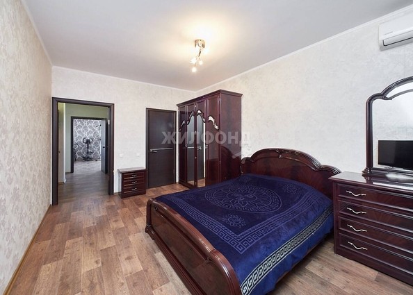 
   Продам 3-комнатную, 102.1 м², Кропоткина ул, 96/1

. Фото 14.