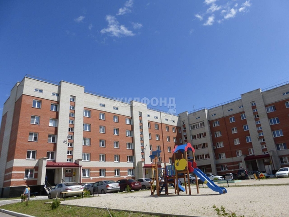 
   Продам 2-комнатную, 55.6 м², Лунная ул, 53

. Фото 2.