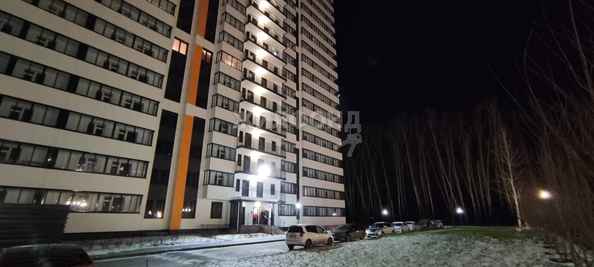 
   Продам 2-комнатную, 53.3 м², Петухова ул, 162

. Фото 18.