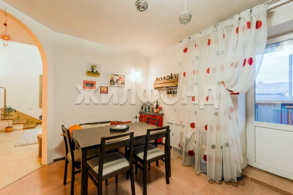 
   Продам 3-комнатную, 91 м², Зеленый Бор мкр, 7

. Фото 5.