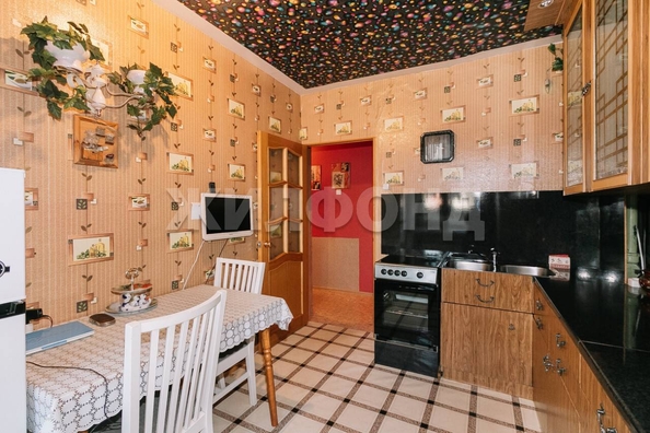 
   Продам 3-комнатную, 65.9 м², Мичурина ул, 29

. Фото 9.